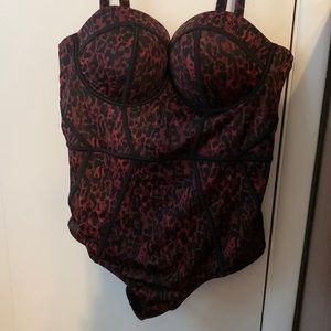 NWOT Torrid leopard print swimsuit